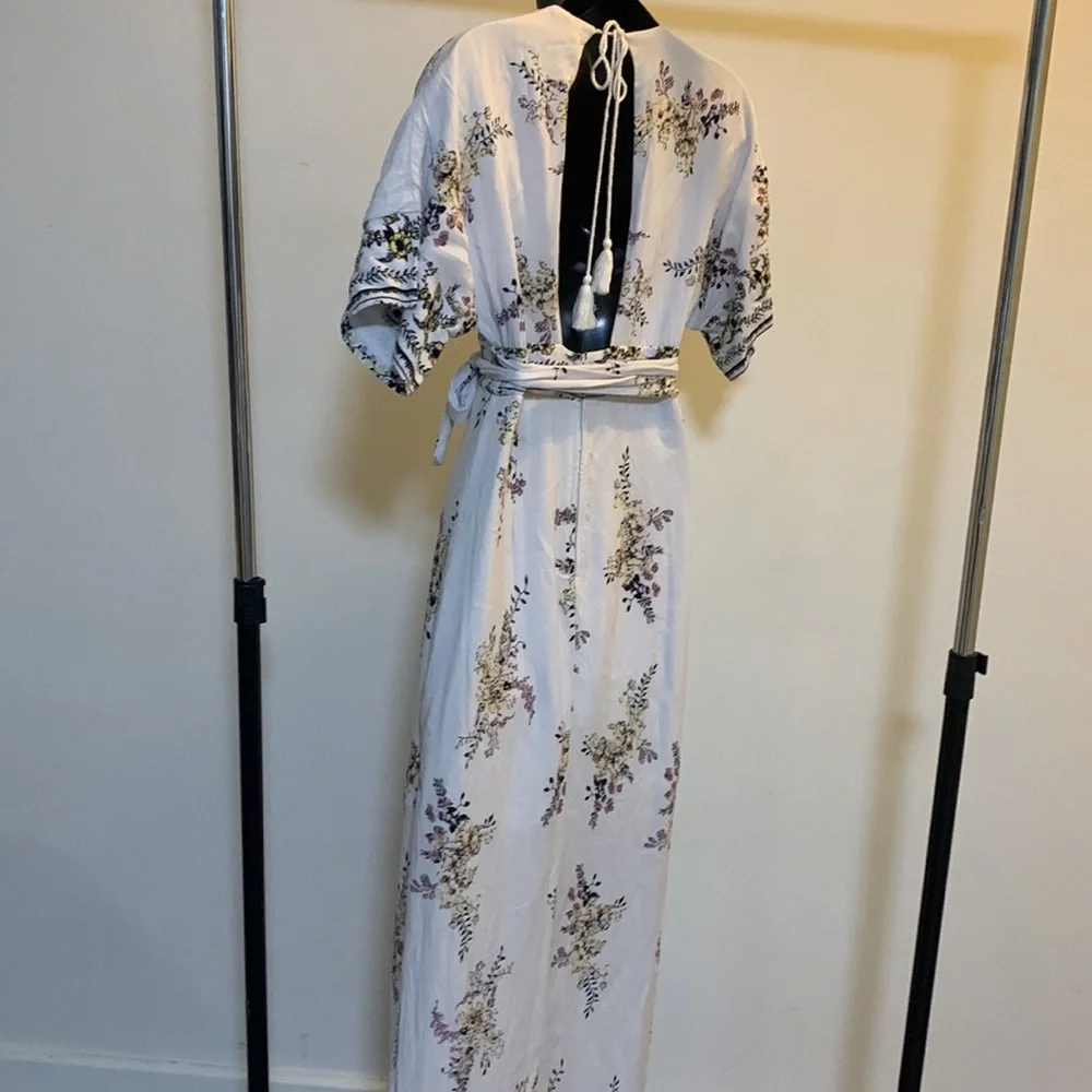 Miss Mango elegant maxi with split up the side, back cut out,halterneck, - Picture 6 of 8